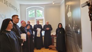 Honeyview_20250607_123022