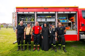 Honeyview_502990095_1109510231057942_1239639103679985654_n